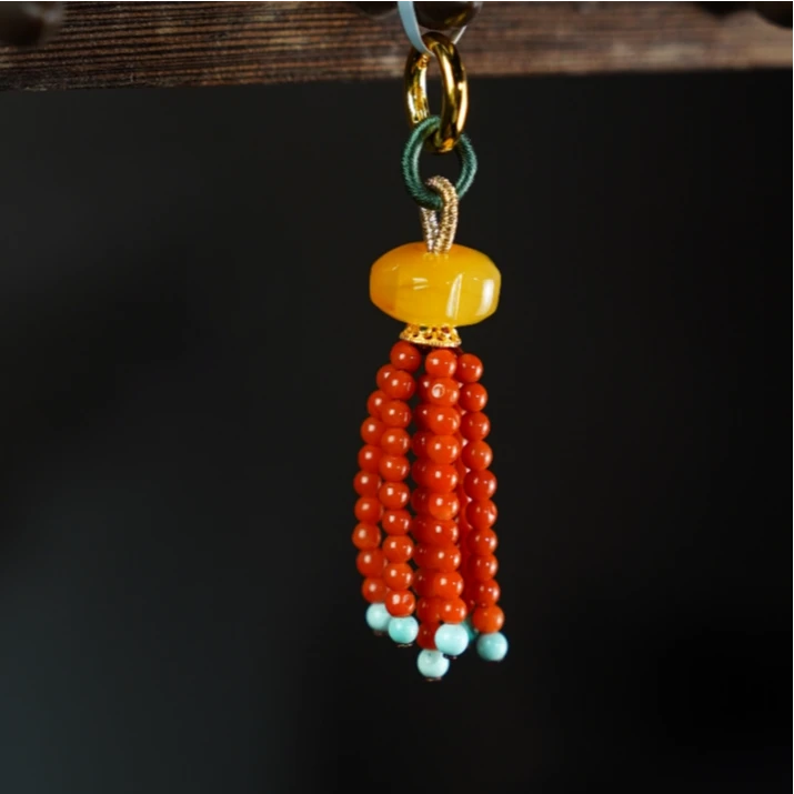 【左边婷姐】天然琥珀蜜蜡南红小米珠流苏国风精致手工挂件（D200）