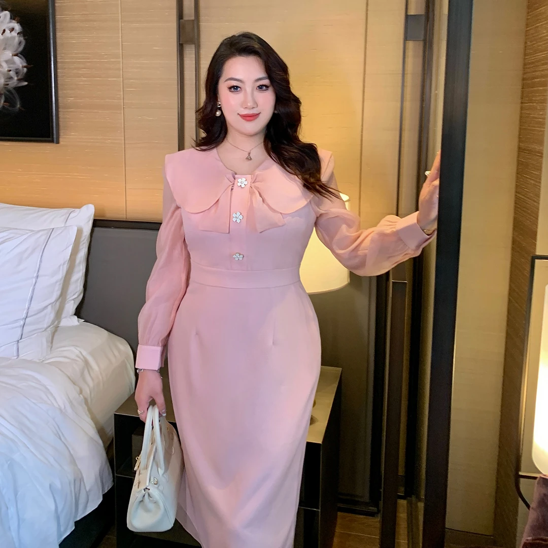 GLEC大码女装2025秋冬装法式小香款娃娃领花朵装饰时尚优雅连衣裙