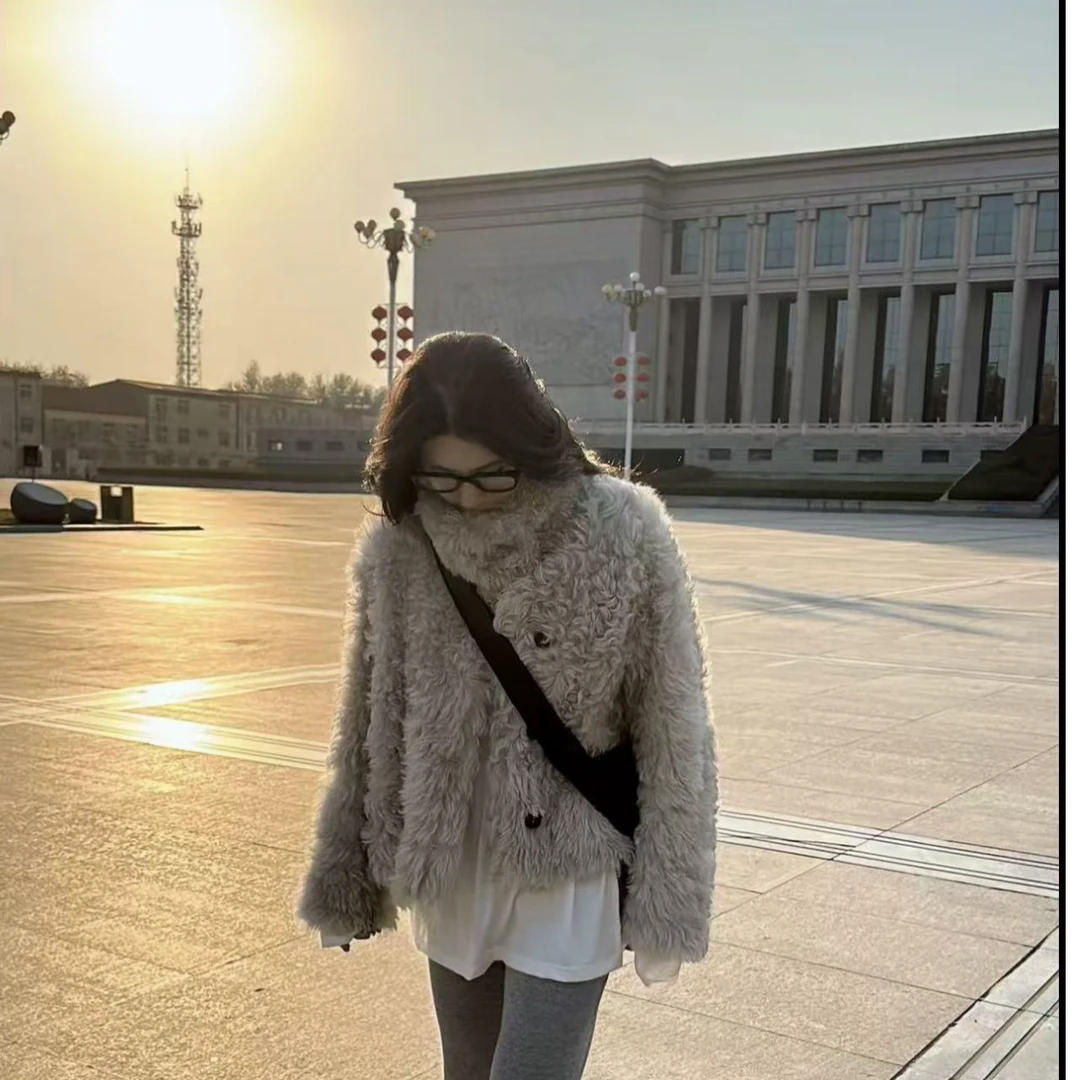 人造皮草 娜一家 2024新款冬日童话减龄温柔皮草外套