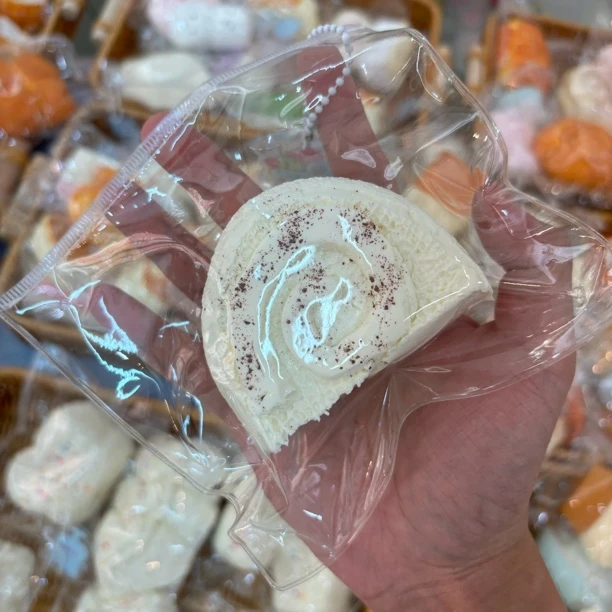 小恩的捏捏乐-提拉米苏瑞士卷干巴泥