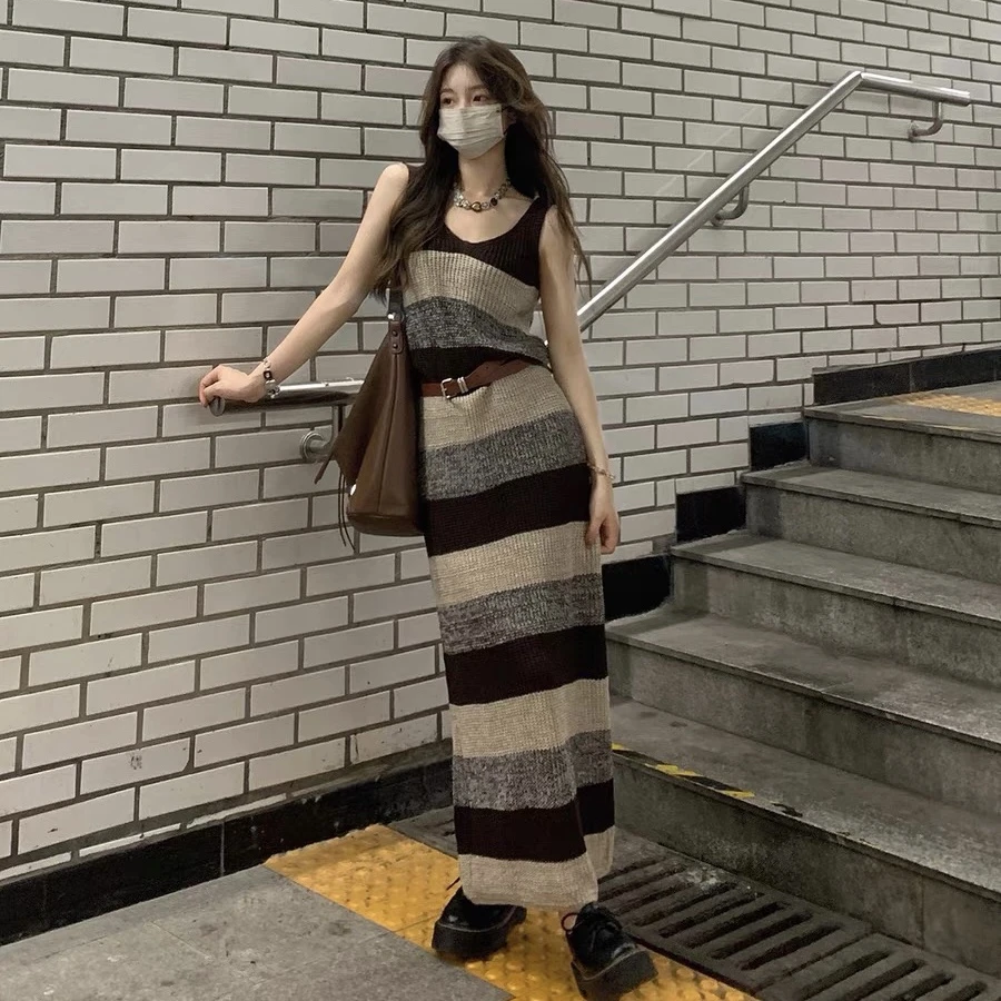 瑞秋~#1129早秋新款复古背心针织长裙女气质无袖过膝条纹连衣裙