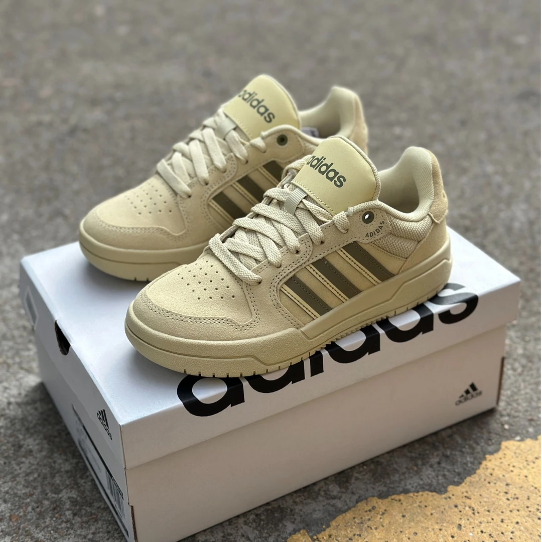 【微瑕慎拍】Adidas阿迪达斯（刮痕）休闲板鞋JS3007