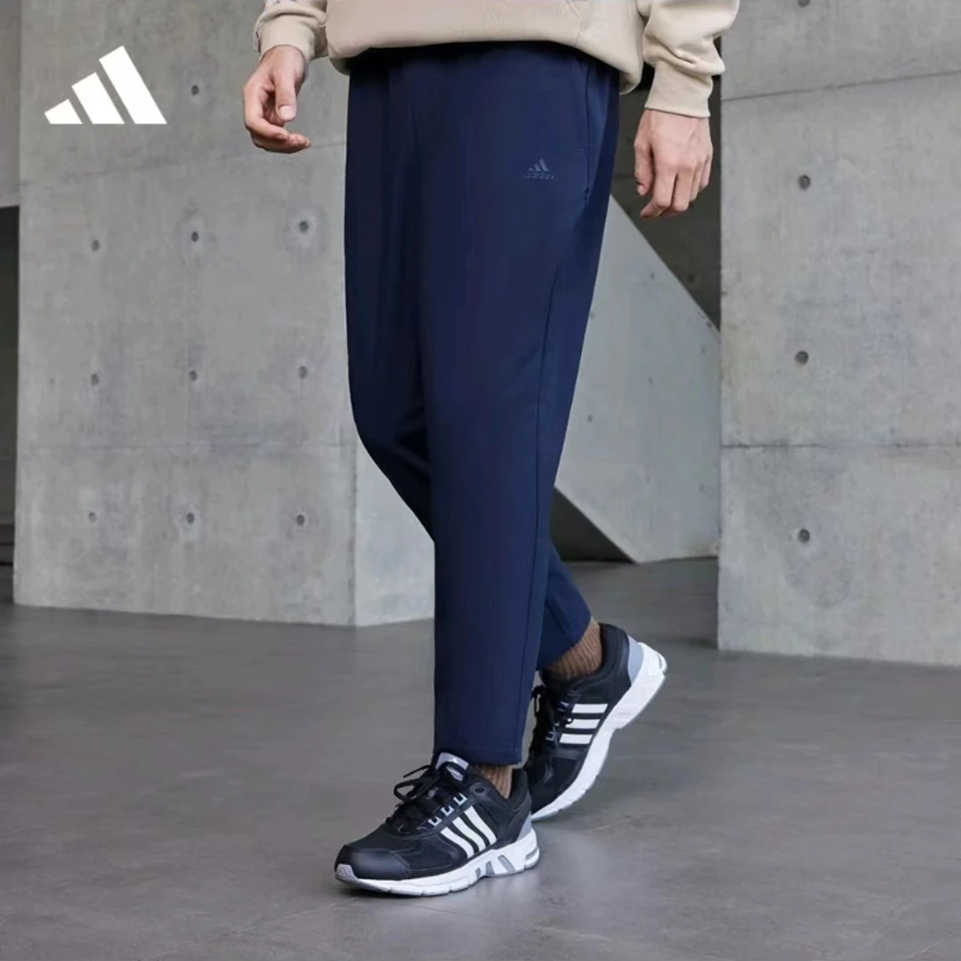Adidas/阿迪达斯~~官方正品新款男简约休闲运动锥形长裤 IV7590