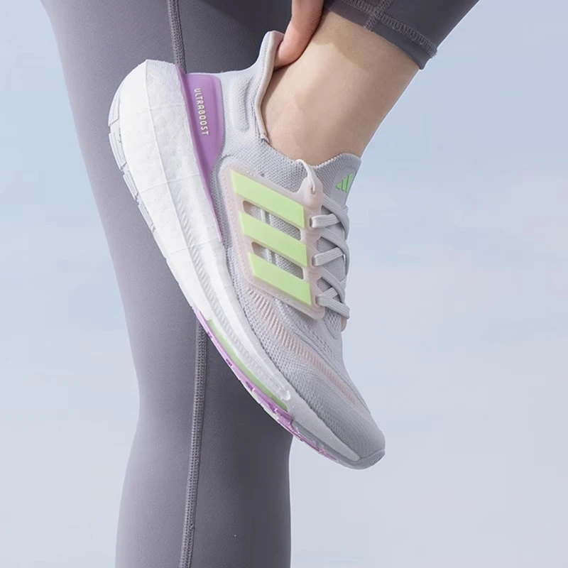 Adidas阿迪达斯正品女子网面透气跑步鞋厚底软底舒适运动鞋IE3337