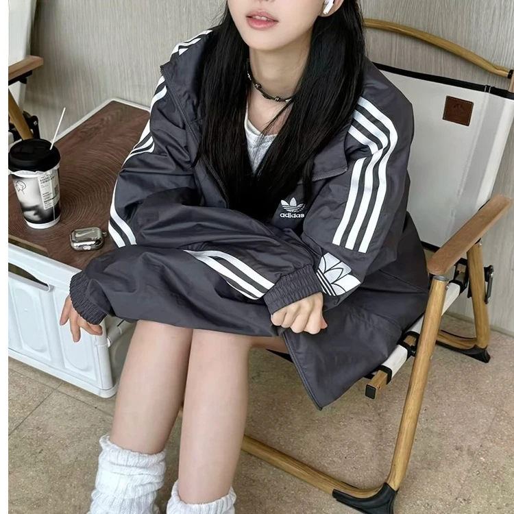 Adidas/阿迪达斯三叶草男女款立领拉链户外宽松夹克外套 JI7533
