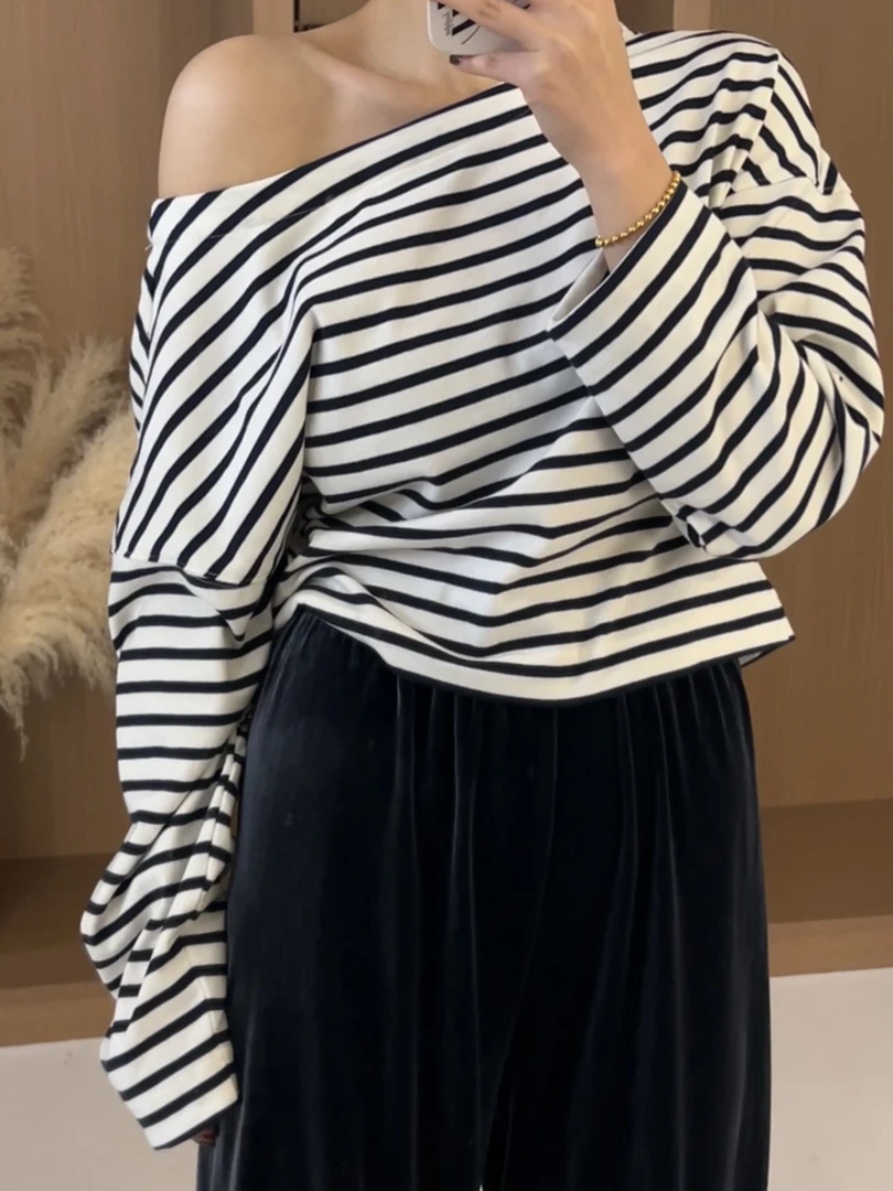 swx studio 两面穿V领条纹T恤