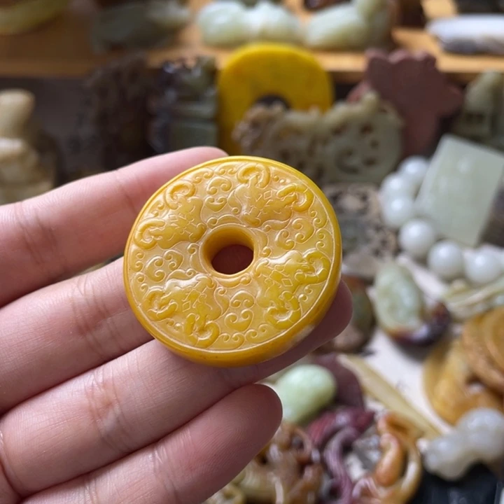 蛇纹石玉颈饰未镶嵌81