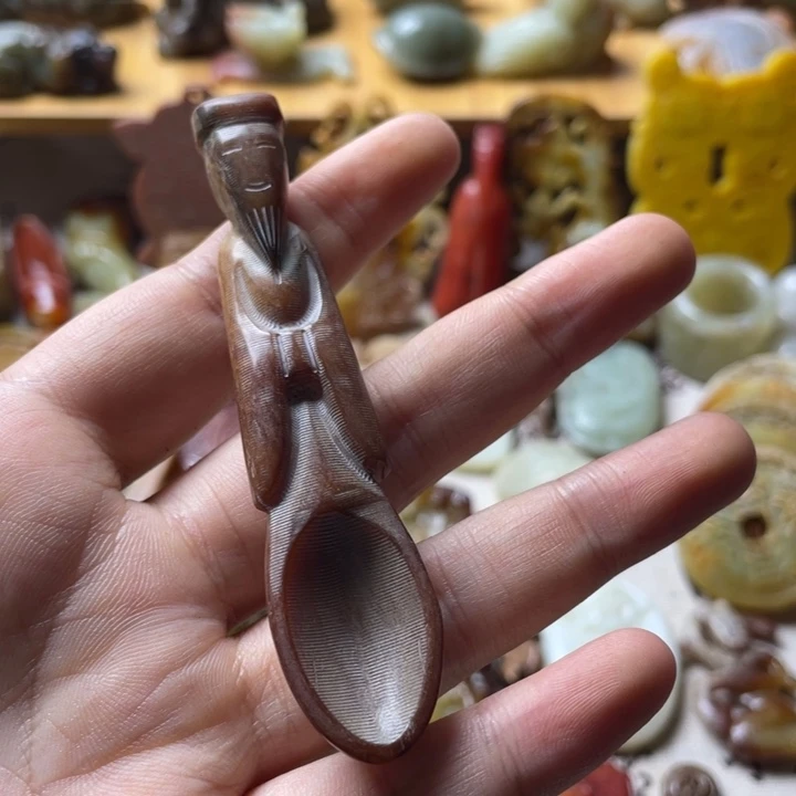 蛇纹石玉颈饰未镶嵌59