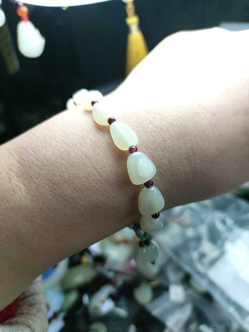 新疆和田玉精美手串，