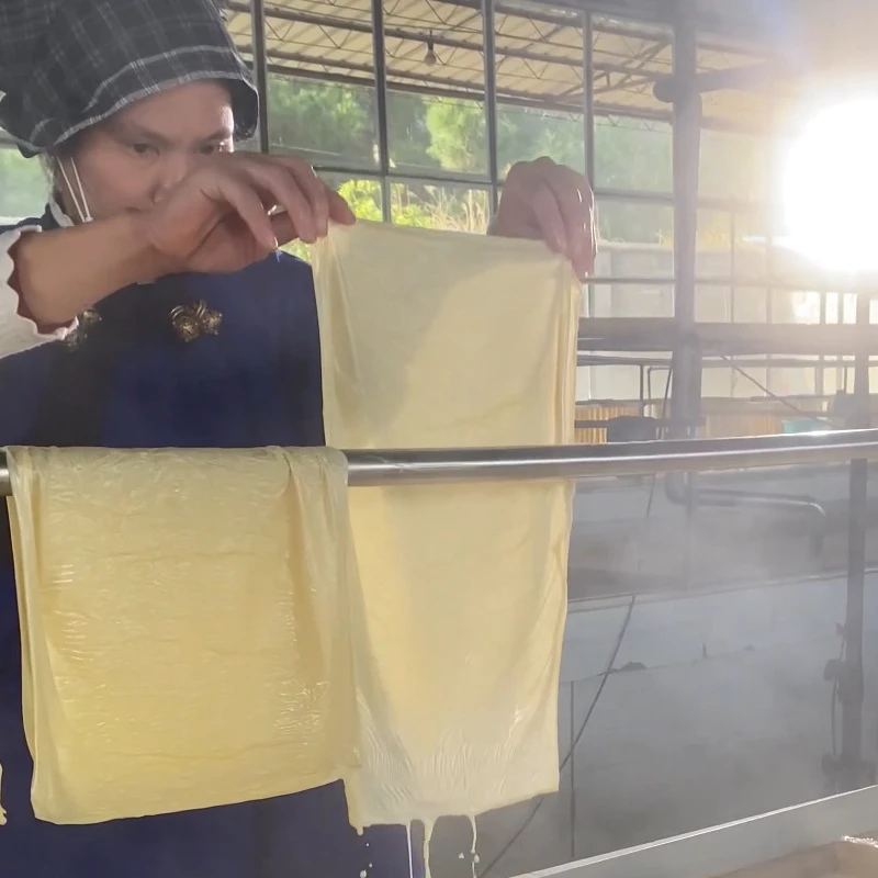 头层传统豆腐皮瑶山土黄豆无盐大片手工腐竹皮豆腐皮油豆皮