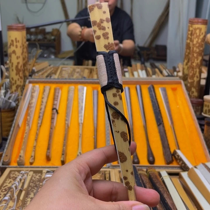 狐***卫老湘妃竹折扇大哥拍