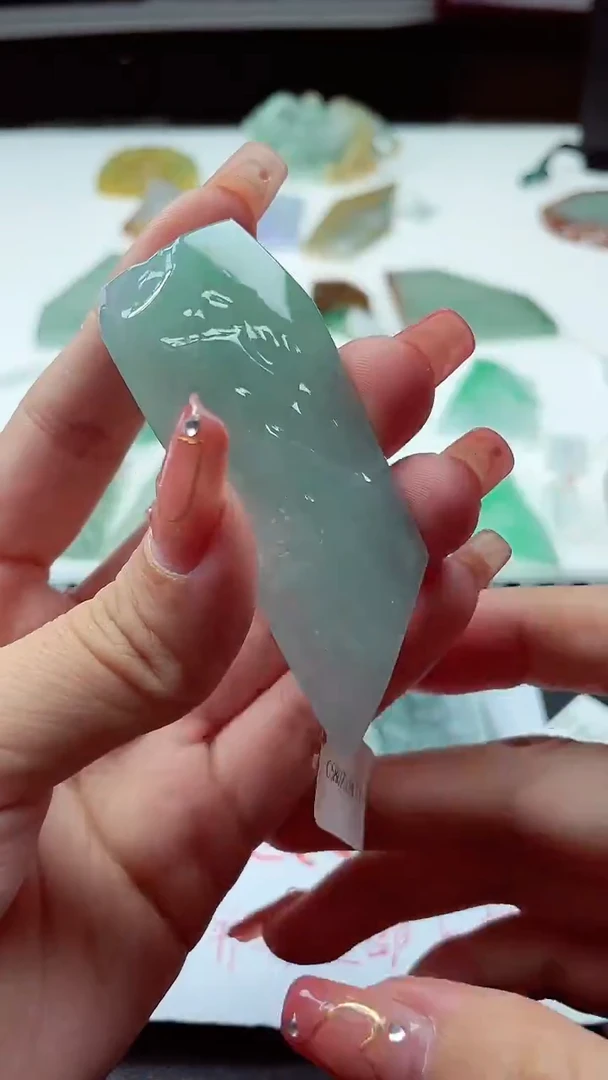 【闪购商品】翡翠颈饰未镶嵌111111111