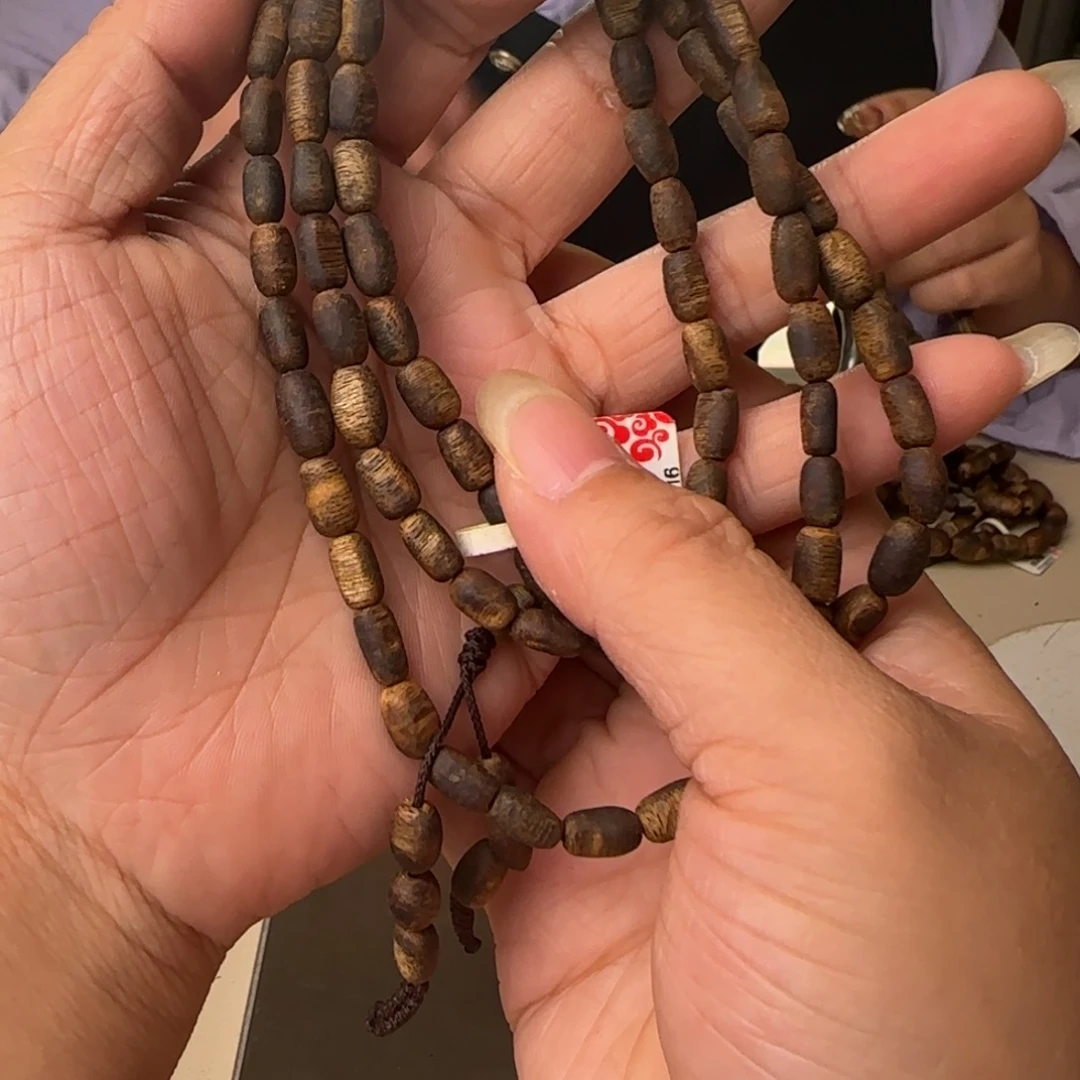 沉香手串多样性发1条瘤疤乌身高货11克