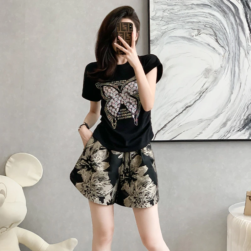 网红2025炸街运动短裤套装女夏装时尚气质减龄洋气短袖短裤套装