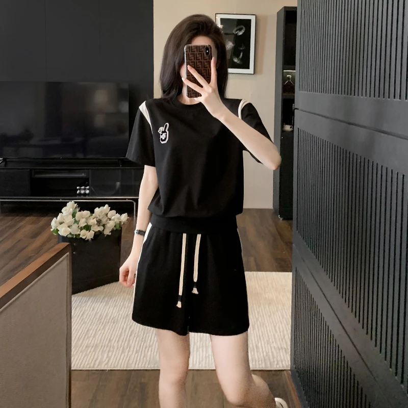 黑色休闲运动套装女夏季时尚减龄卡通小个子穿搭一整套短裤两件套
