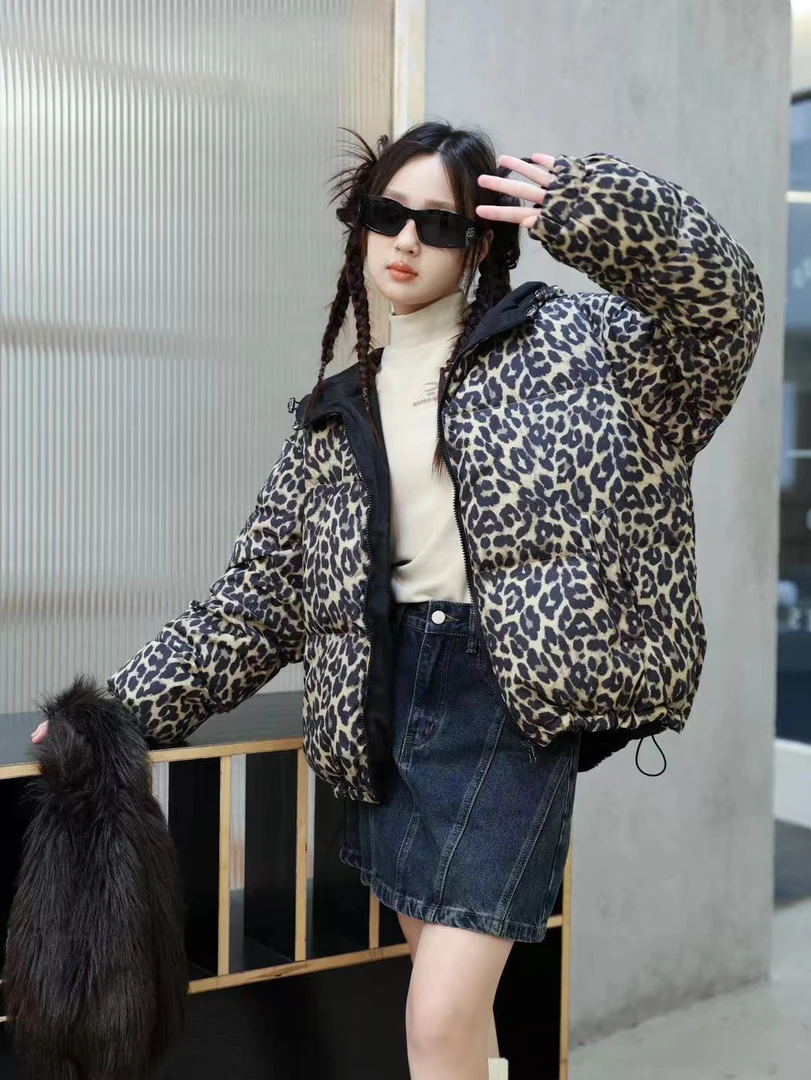 东2024【X】11月25日 男童女童时尚黑色潮版羽绒服6182-