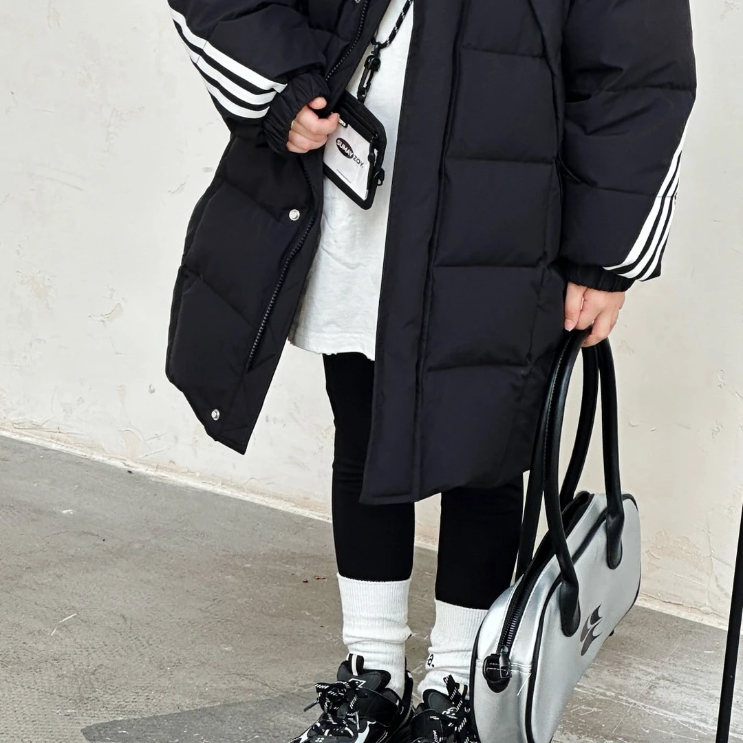 韩 2024【X】11月25日 男童女童时尚黑色连帽羽绒服6023-