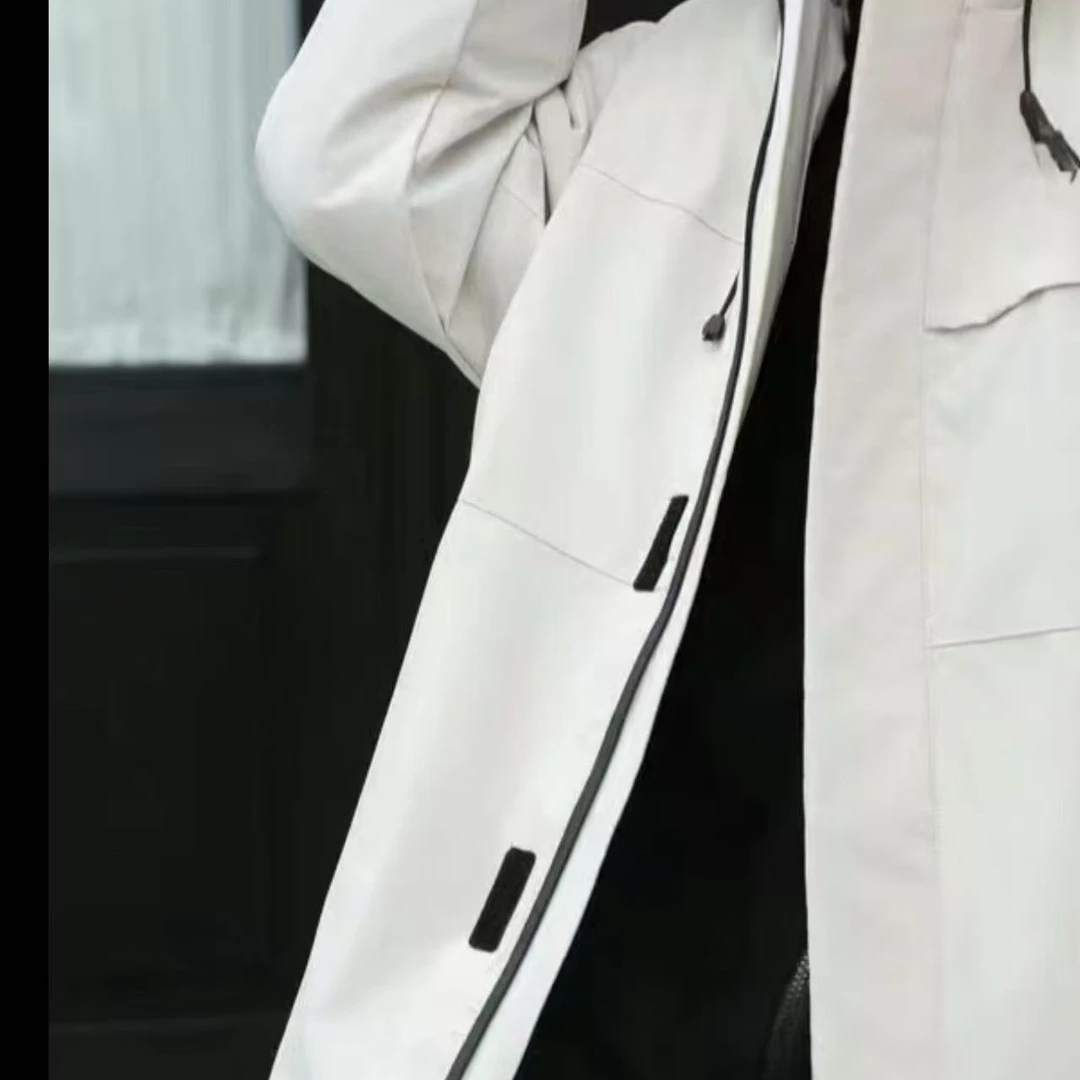 东2024【X】11月15日  儿童潮酷米色冲锋衣外套6162-