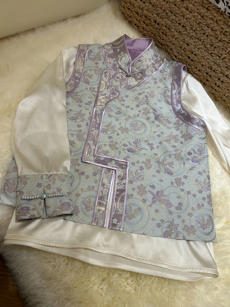 姑苏夫人国风上久楷鱼嬉遇喜宋锦新中式马甲高端定制款年服