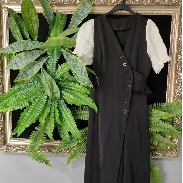 2391气质修身泡泡袖连衣裙