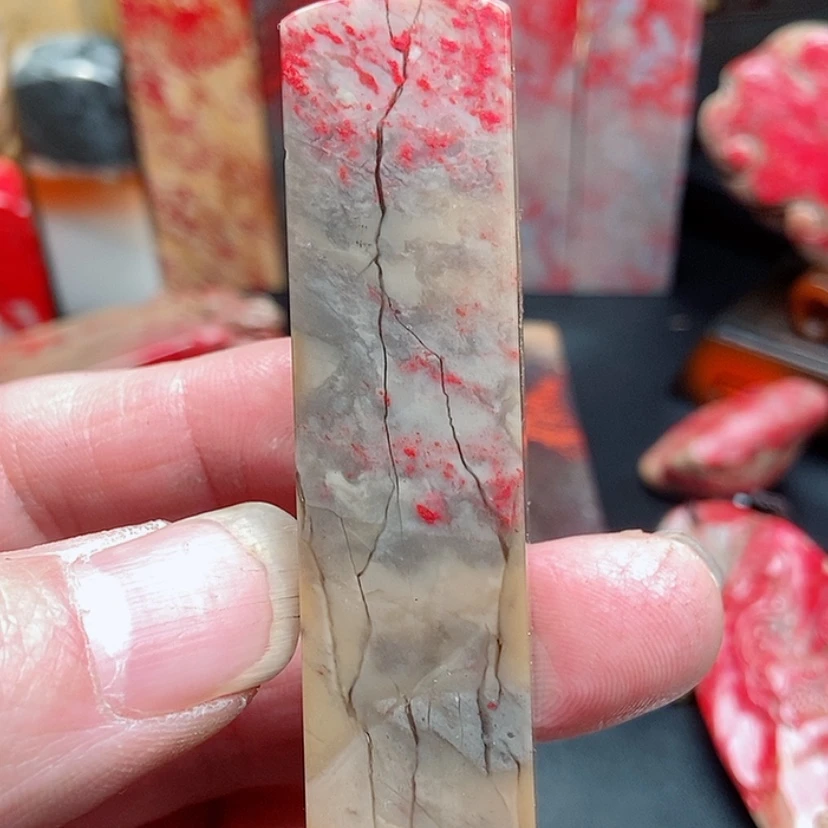 【闪购商品】昌化鸡血石执**师