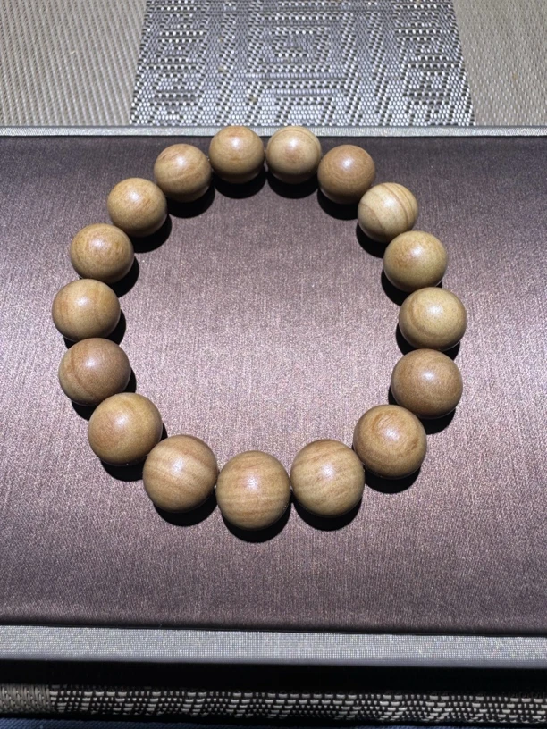 迈索尔老山檀香1.2×17颗黄肉顺纹