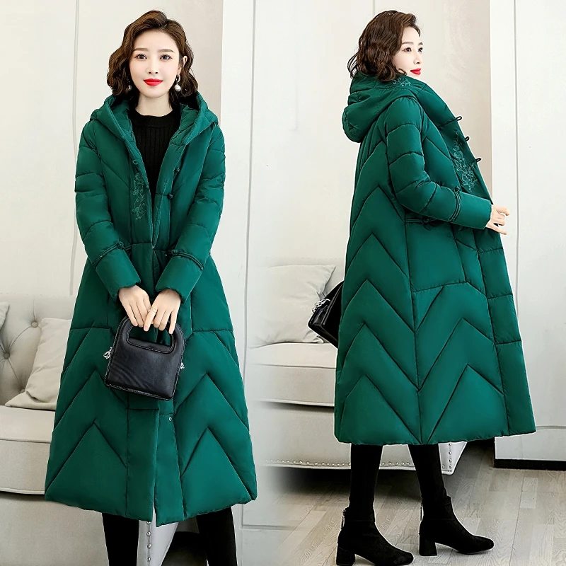 2024冬季妈妈装中长款加厚刺绣棉服女大码女装