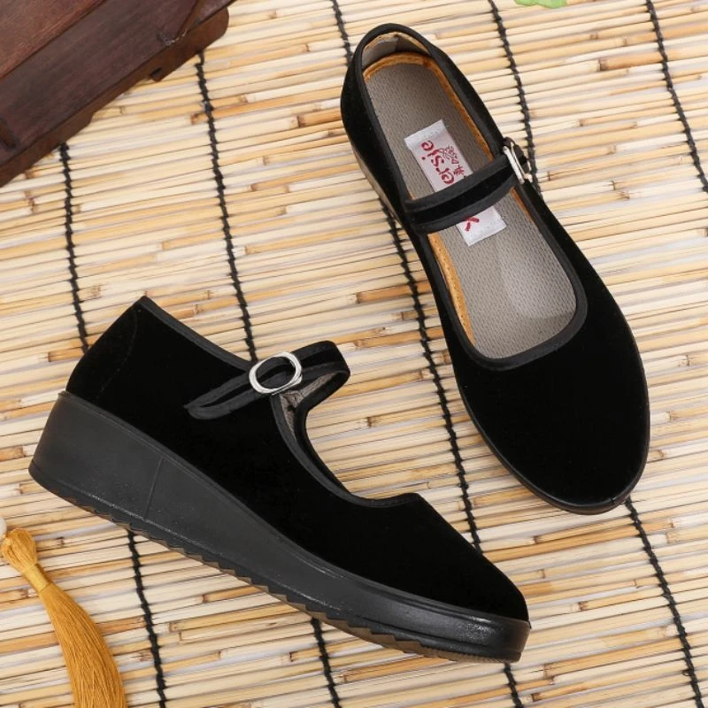 老北京布鞋女士上班跳舞软底黑色布鞋酒店工作鞋舒适平底妈妈单鞋