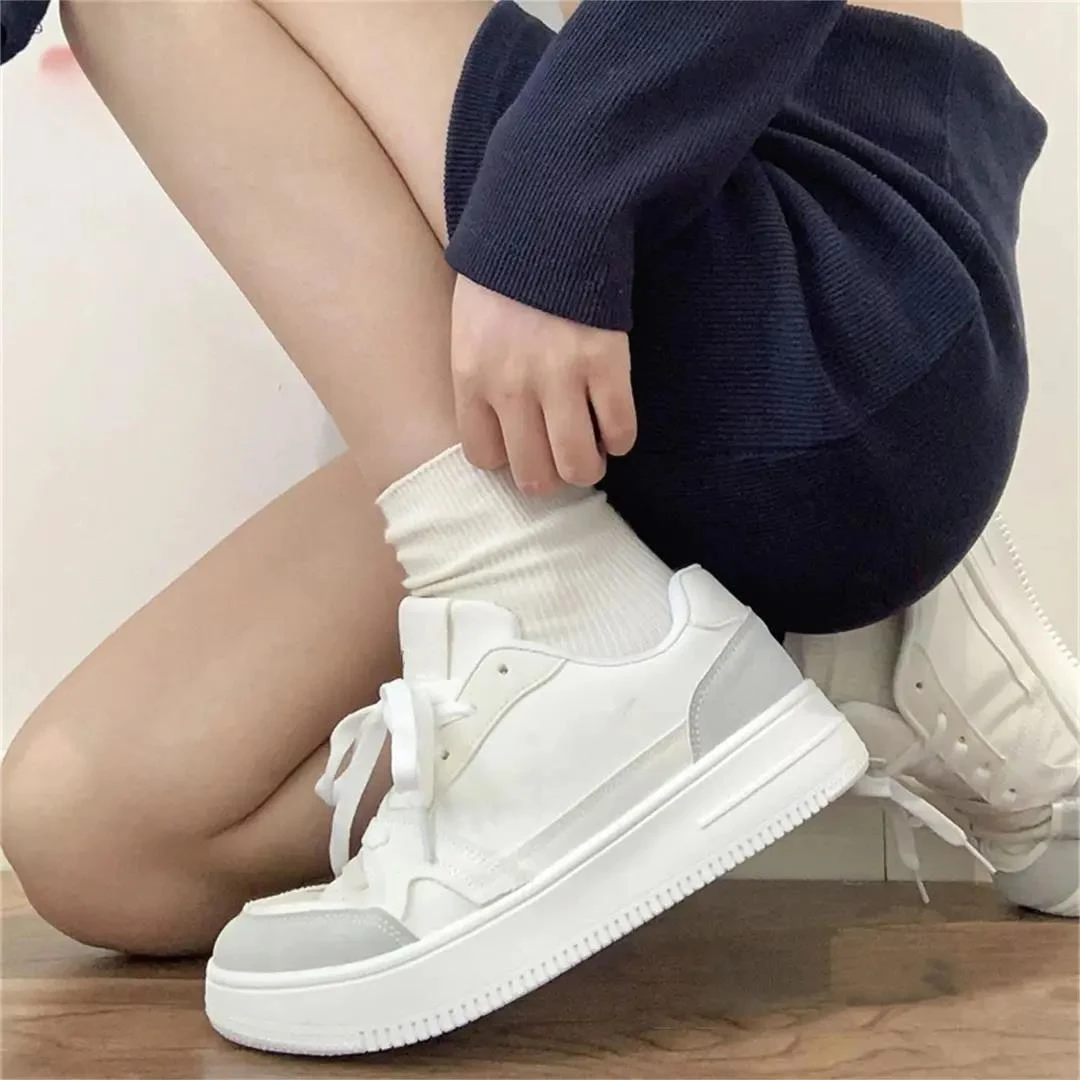 爆款潮牌小白鞋女2023秋季新款潮流百搭运动鞋休闲时尚厚底板鞋子