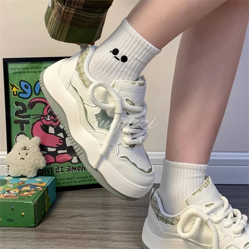 复古厚底小白鞋女秋季新款增高女鞋休闲小众韩版星星百搭学生板鞋
