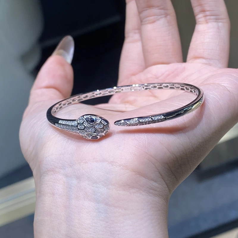 QANNA【蓝眼睛 满钻蛇头】18K金天然蓝宝石欧美风豪华钻石蛇手镯AF