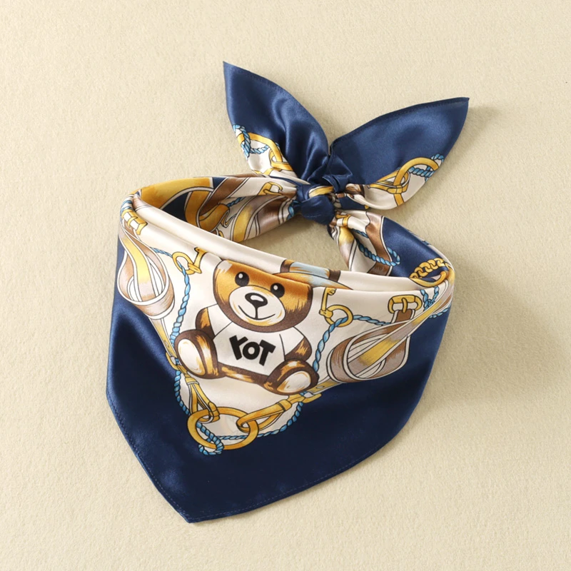 桑蚕丝儿童丝巾春秋冬薄款小孩真丝围巾搭配衬衫小方巾宝宝三角巾