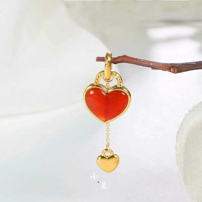 18K金流苏双爱心吊坠 G8792