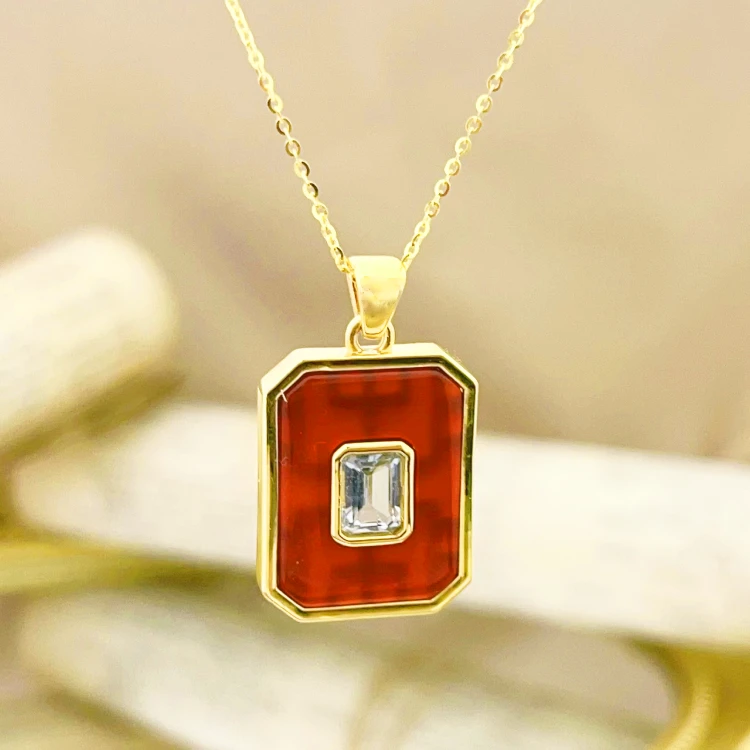 G1613 18K金托帕石方牌吊坠