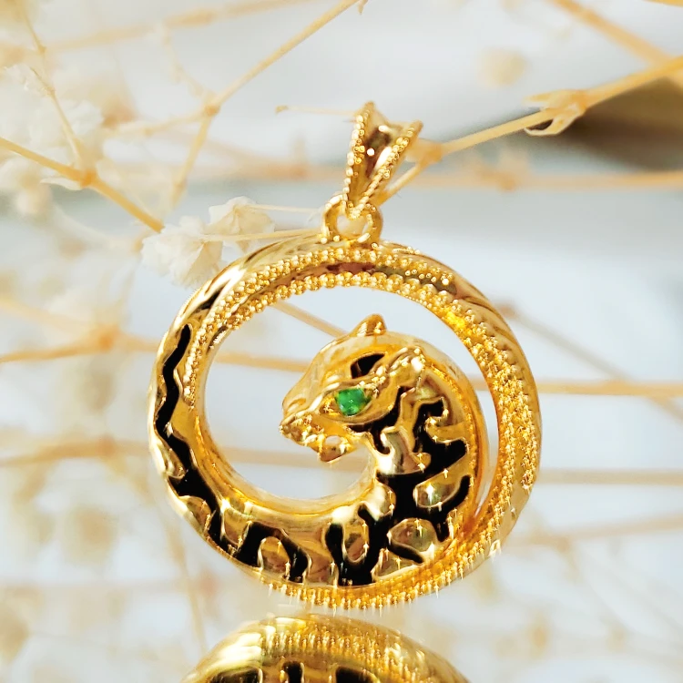 18K金豹头圆环黑玛瑙吊坠   G6795