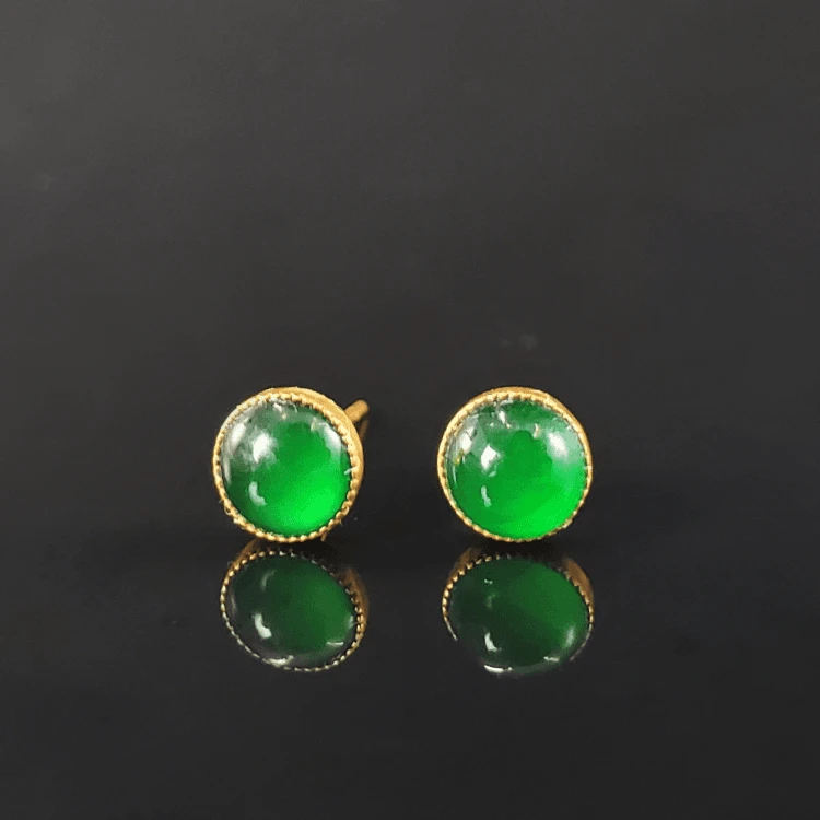 18K金翡翠豆豆耳钉 G3879