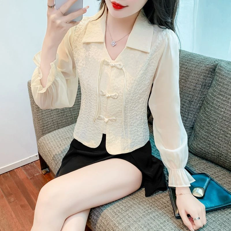 秋装女2024年新款别致漂亮小衫设计感小众新中式显瘦气质衬衫洋气