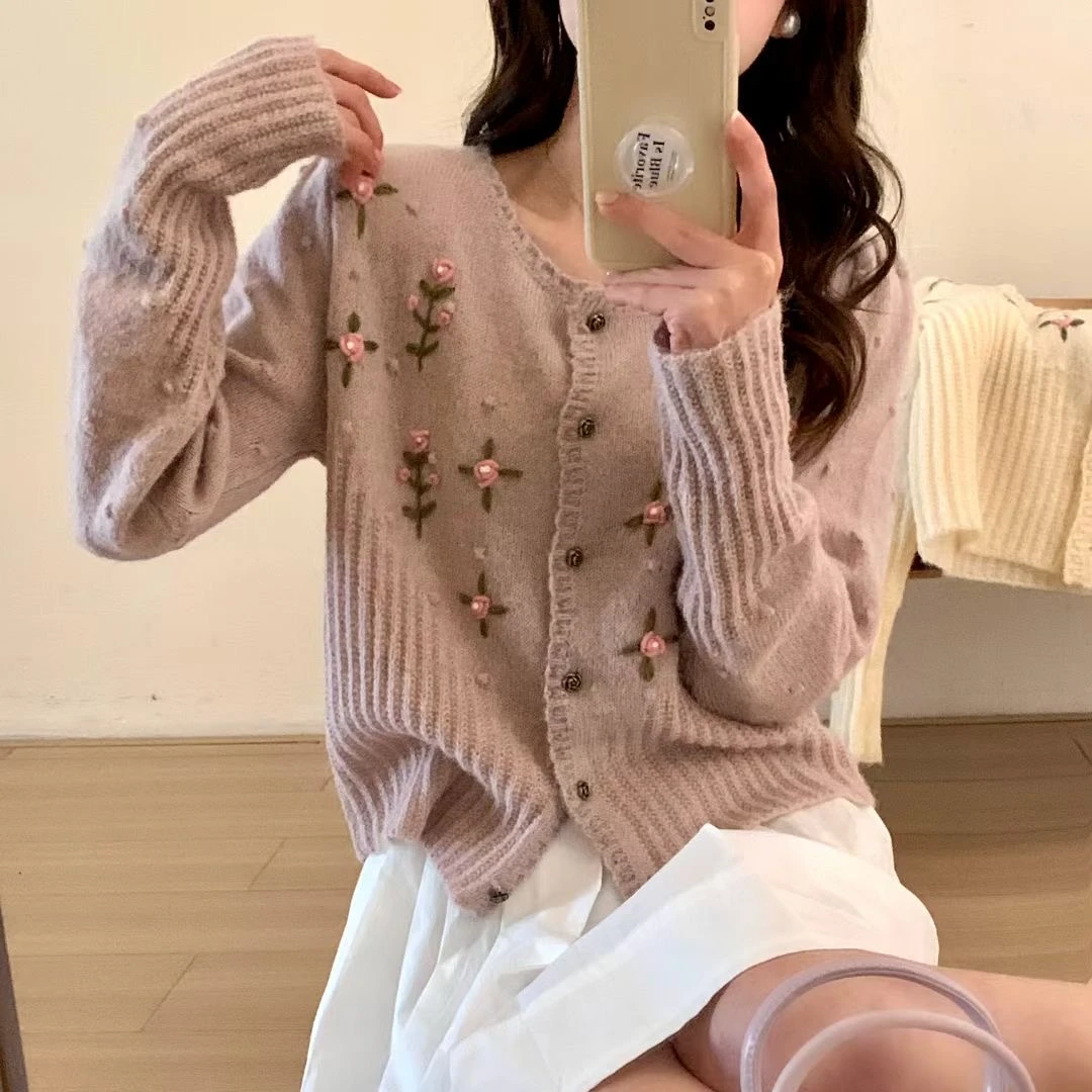 K1717 韩系手工立体花朵刺绣精致玫瑰扣针织衫