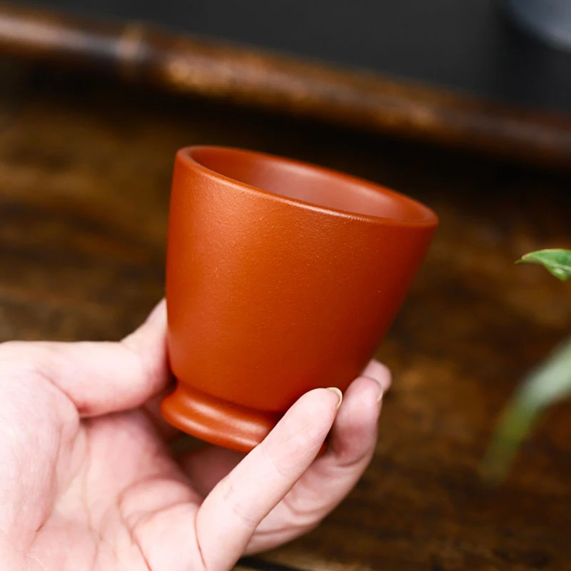 宜兴紫砂杯小红泥朱泥陈富艳纯手工品茗杯小号主人杯精致功夫茶杯