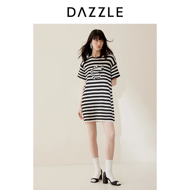 DAZZLE地素夏季斑马刺绣法式氛围感裙子宽松针织连衣裙女2H2E620
