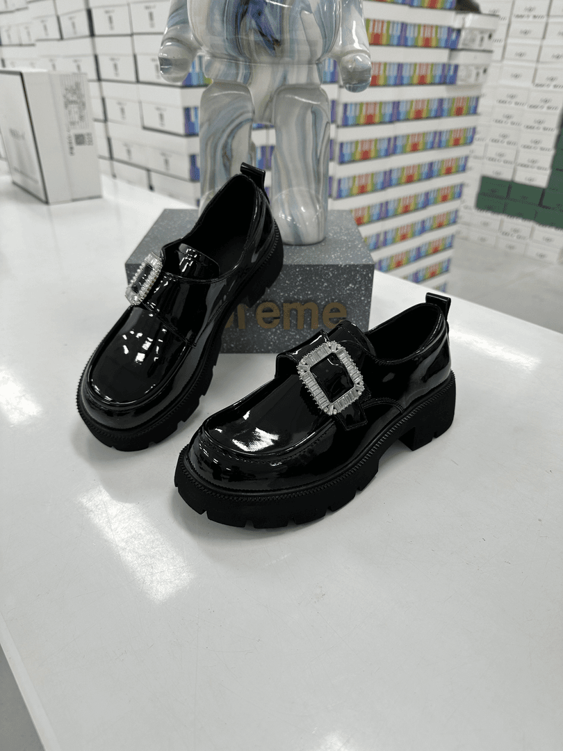 A8082时尚百搭轻奢厚底圆头休闲软底乐福鞋