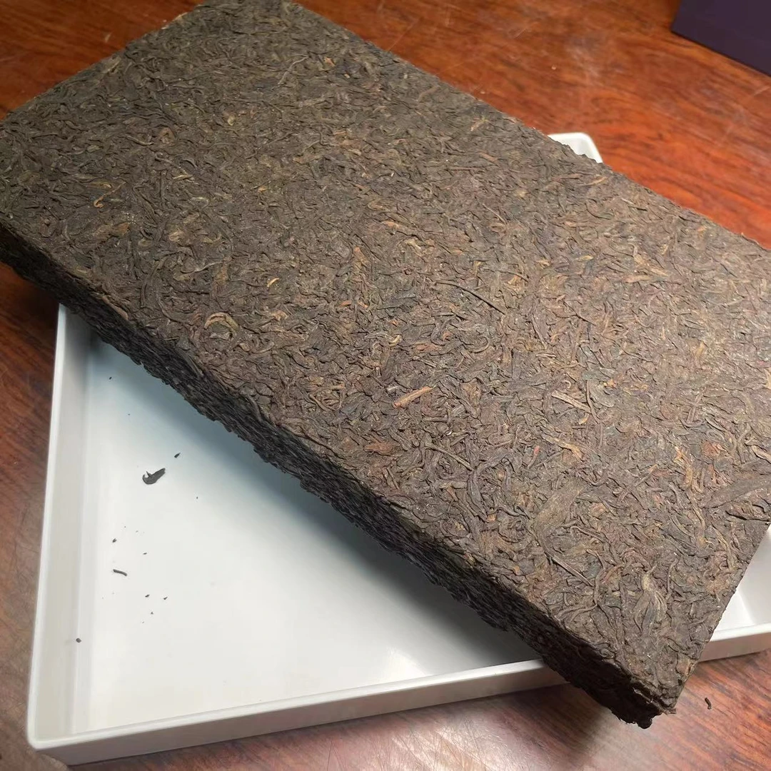 （一砖*1500克）2003年bl香老六堡茶砖  六通六堡茶2