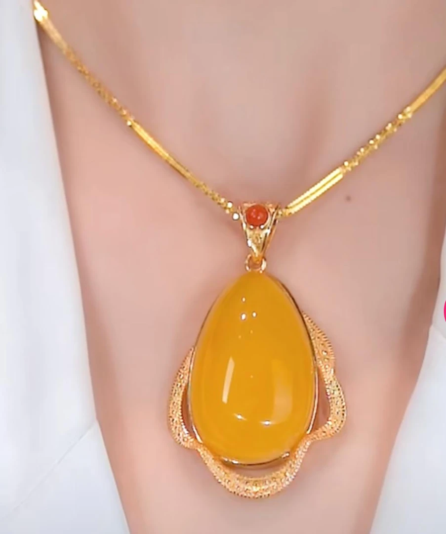 【520限定款】气质轻奢时尚黄色镶嵌坠链百搭海洋之心