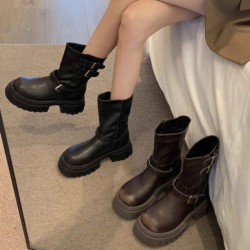 贾不假短靴女2024冬季新款潮流复古显瘦时尚小个子粗跟炸街瘦瘦靴