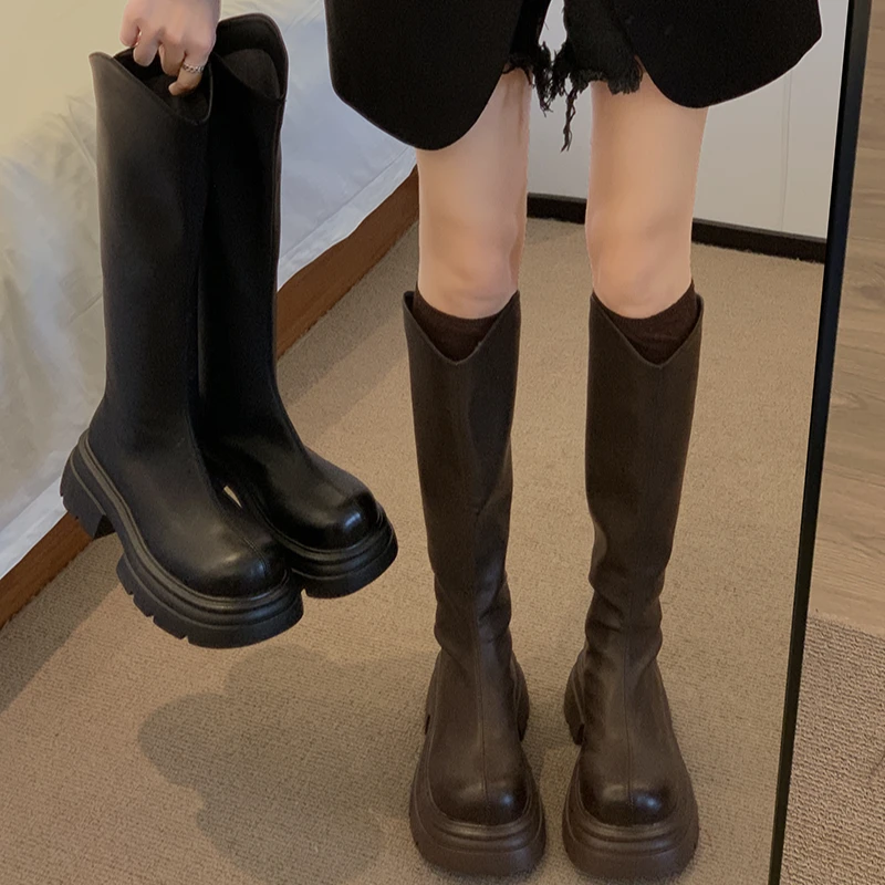 贾不假长筒靴女款2025秋季新款百搭气质复古小个子厚底休闲时装靴