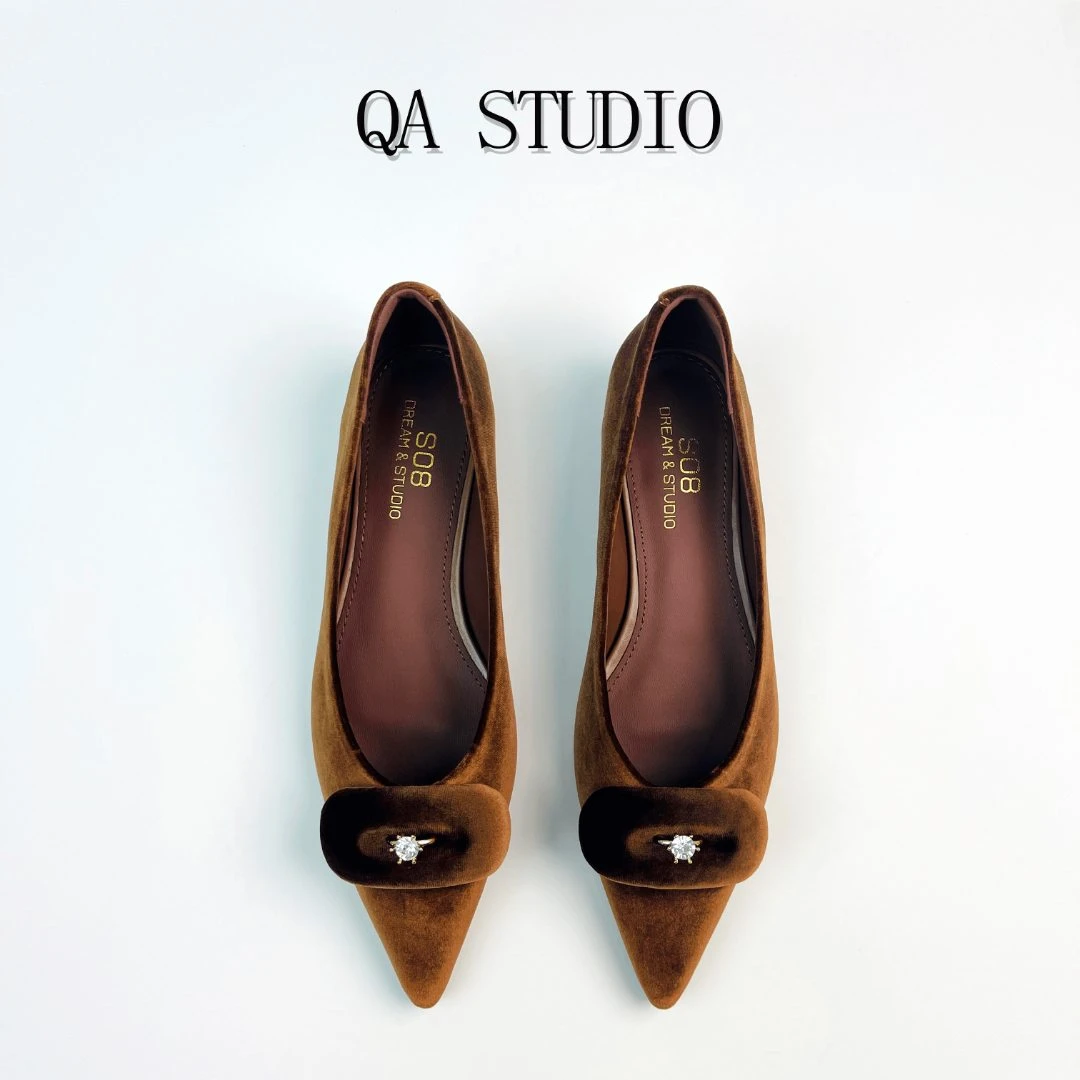 【费爷专属】个性钻戒扣丝绒单鞋2023年新款气质尖头浅口低跟8988-3