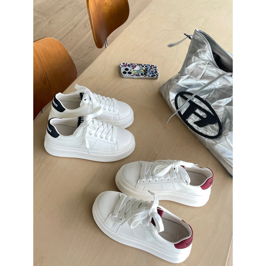 小白鞋女2024春季新款小个子厚底增高板鞋休闲鞋女D3-15221