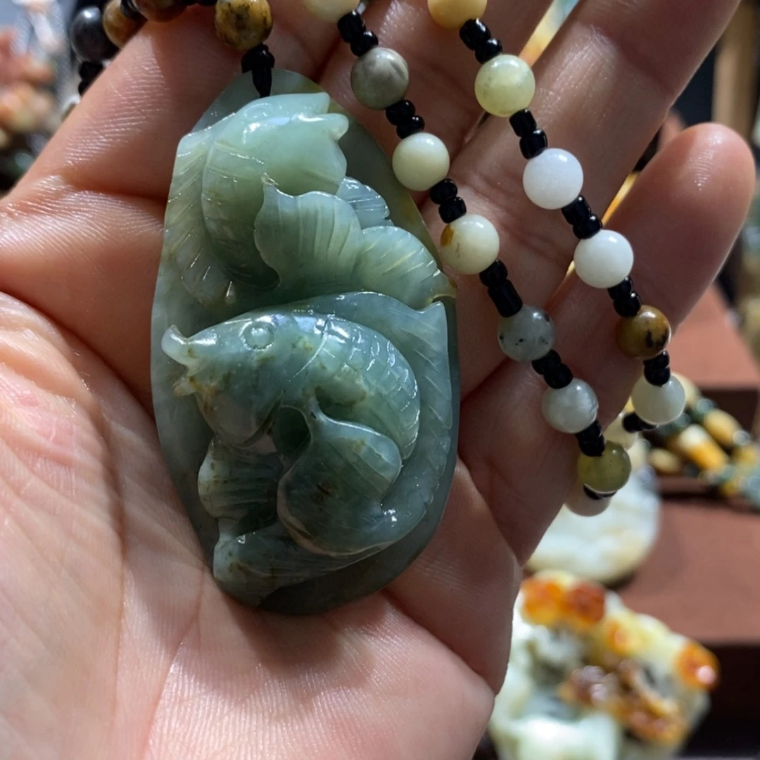 【闪购商品】蛇纹石玉颈饰未镶嵌