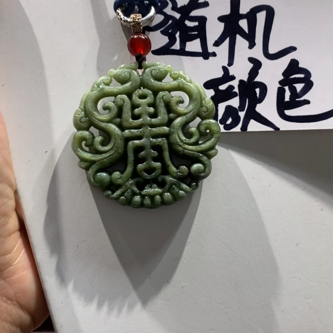 【闪购商品】蛇纹石玉颈饰未镶嵌