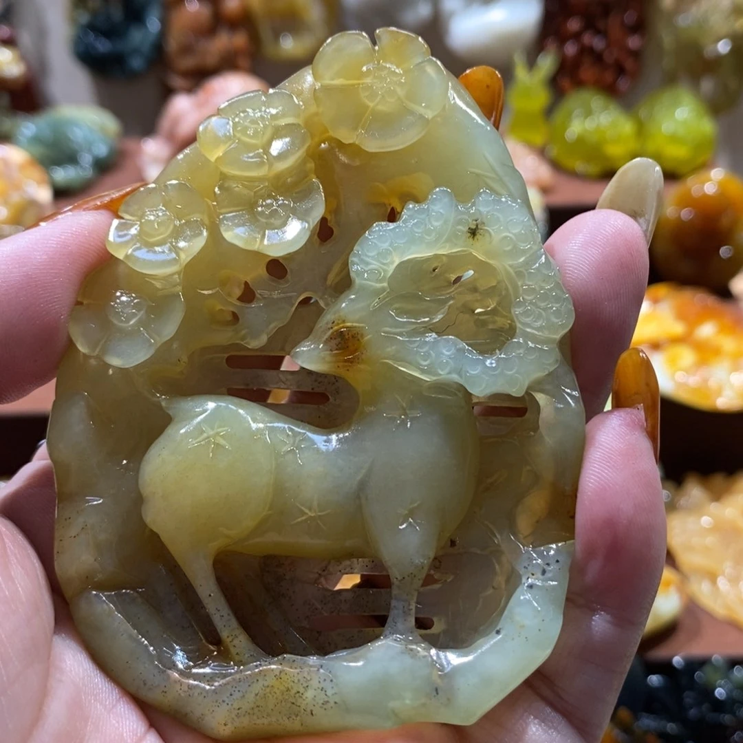 蛇纹石玉颈饰未镶嵌